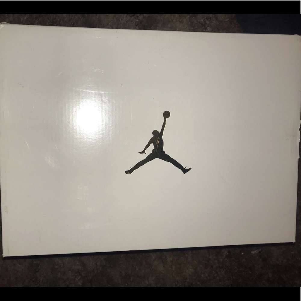 Women’s Jordan retro 12 wheat